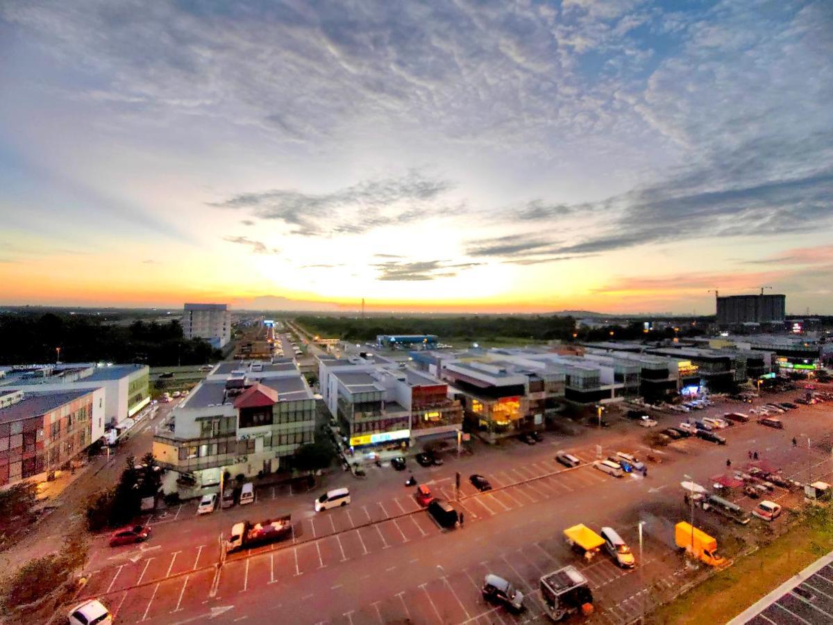 Alanis Residence 7 Pax @ Sepang Klia Kota Warisan Zewnętrze zdjęcie