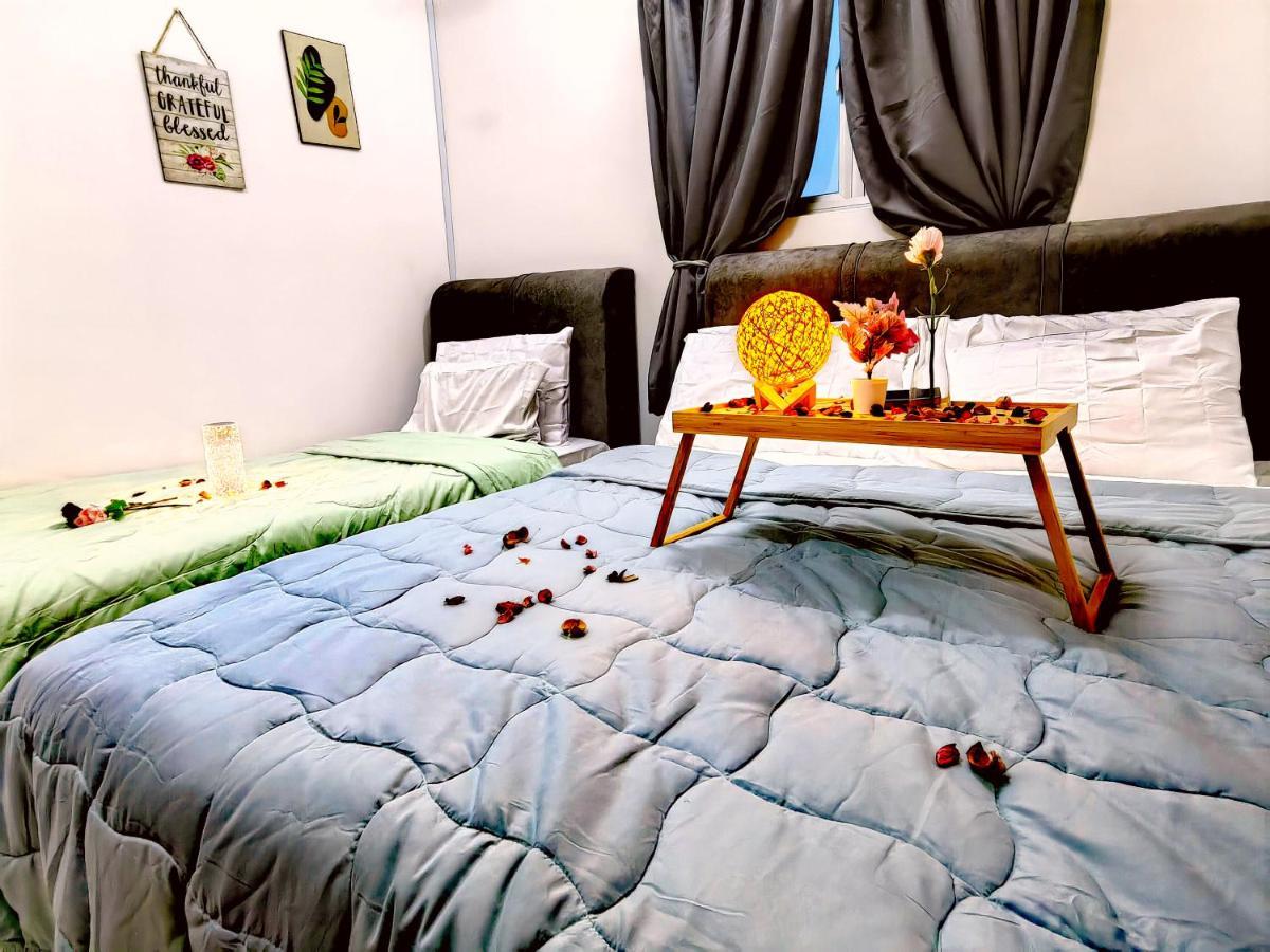 Alanis Residence 7 Pax @ Sepang Klia Kota Warisan Zewnętrze zdjęcie